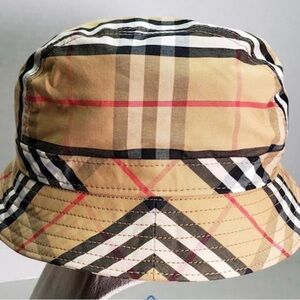 Burberry Cotton Plaid Bucket Hat size Small